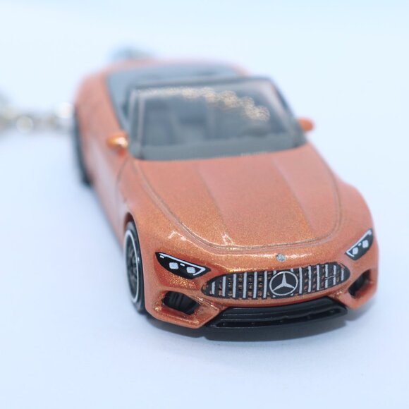 2022 Mercedes AMG SL 63 custom keychain 1/64 scale - Picture 3 of 5